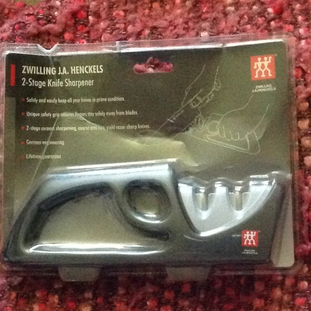 Zwilling J.A. Henckles 2 stage sharpener.